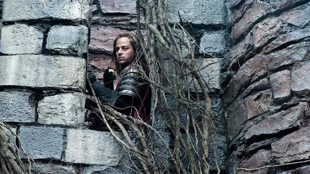 Why Was Game of Thrones' Faceless Man Scared When Arya Named Jaqen H'Ghar? - image 2