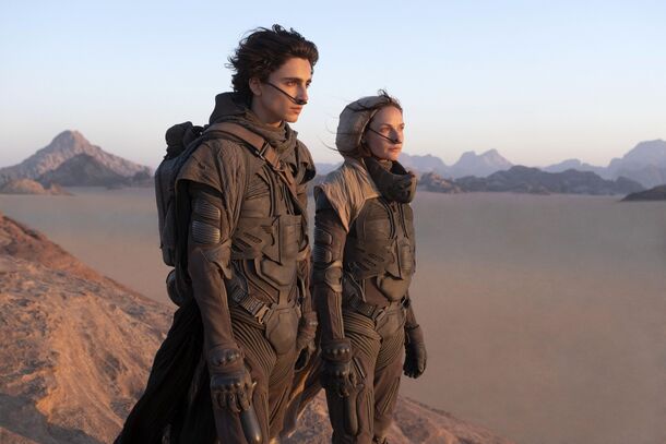 Timothée Chalamet and Rebecca Ferguson as Paul and Jessica in Dune (2021). Duncan Idaho died holding off the Sardaukar so the two of them could escape