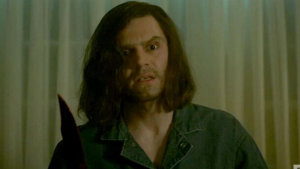 4 Times Evan Peters Played a Serial Killer - image 3