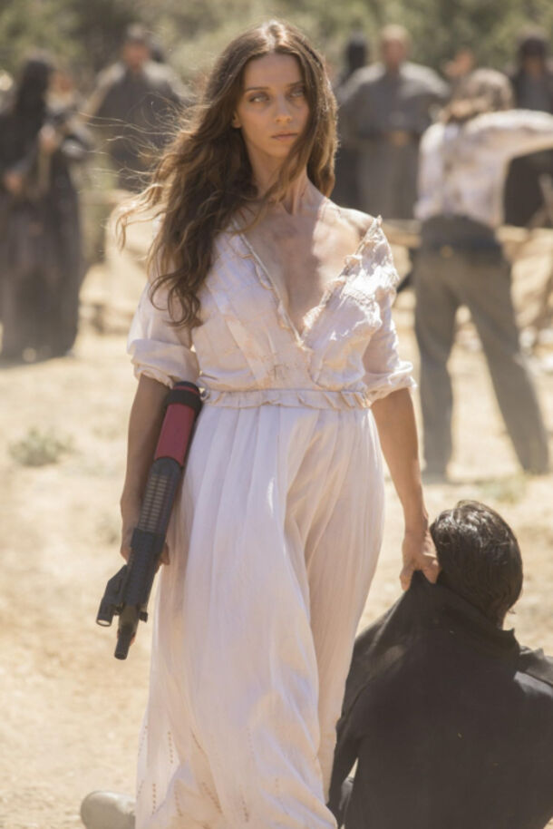 'Westworld' Star Angela Sarafyan Joins 'Superman: Legacy' — And Reddit Is Already Joking About Her Look - image 3