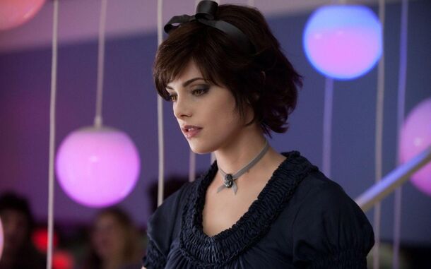 The Twilight Curse: Why Ashley Greene's Career Hasn't Been as Successful as Her Co-Stars - image 3