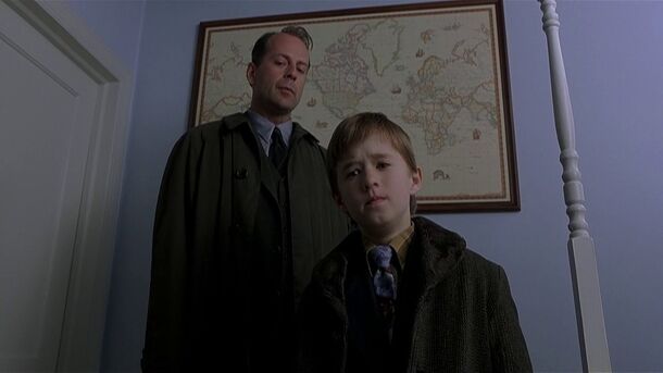 Haley Joel Osment Plays a Killer You Won’t Forget in ‘Wednesday’ Season 2 - image 2