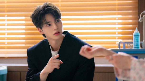 5 Song Kang K-Dramas Besides My Demon (and Where to Watch Them) 5 Song Kang K-Dramas Besides My Demon (and Where to Watch Them)