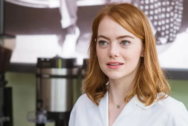 Emma Stone's Favorite Movie Is This 95% Fresh Classic Rom-Com:  Emma Stone's Favorite Movie Is This 95% Fresh Classic Rom-Com: