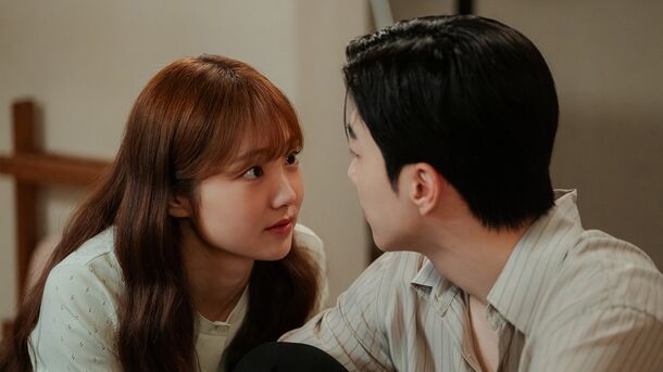 Who is the spy in My Bias My Boss? The boss's first suspect was the fangirl herself