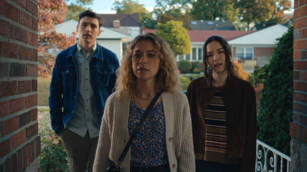 Stephen King Says This New 93%-Rated Apple TV Show Is "Even Better" Than 'Widow's Bay'