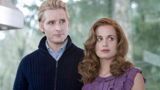 Forget Edward, Twilight Execs Actually Fired the Hottest Cullen (Only to Rehire Him) Forget Edward, Twilight Execs Actually Fired the Hottest Cullen (Only to Rehire Him)