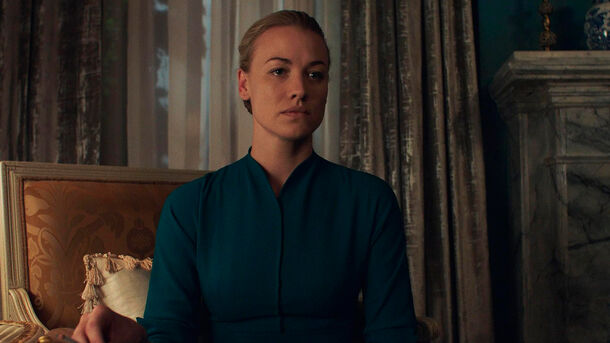 Serena's Tears In The Handmaid's Tale Pilot Were Real, But For All The Wrong Reasons Serena's Tears In The Handmaid's Tale Pilot Were Real, But For All The Wrong Reasons