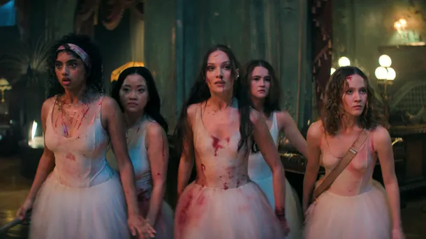 Prime Video's #3 Horror Hit Has Uma Thurman and Blood – Too Bad It Forgot to Include a Good Script