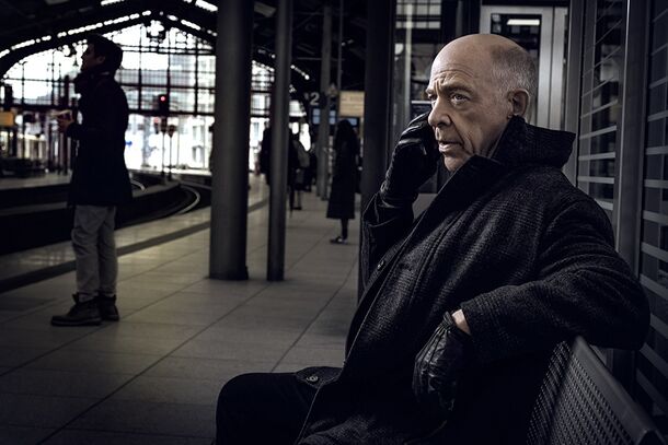 This 100%-Rated Show Starring J. K. Simmons Is the Most Underrated TV Sci-Fi Masterpiece