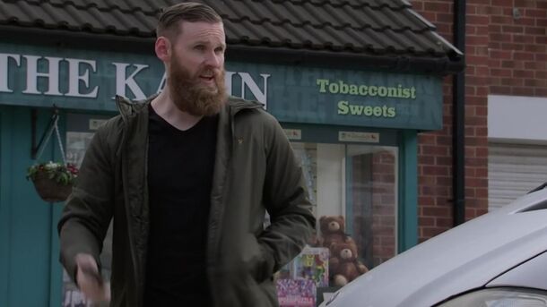 Quiz: Test Your Knowledge of 'Coronation Street' Quiz: Test Your Knowledge of 'Coronation Street'