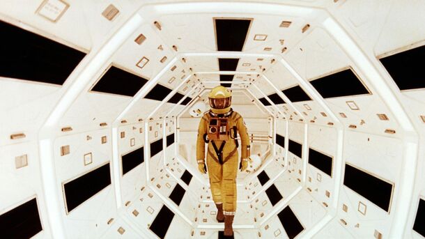 Tom Hanks Loved This Sci-Fi Movie So Much He Saw It 22 Times: "There Was Just Awe"
