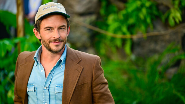 From Childhood Fan to Soundtrack Session: Jonathan Bailey Brings His Own Notes to the Iconic Jurassic Score From Childhood Fan to Soundtrack Session: Jonathan Bailey Brings His Own Notes to the Iconic Jurassic Score