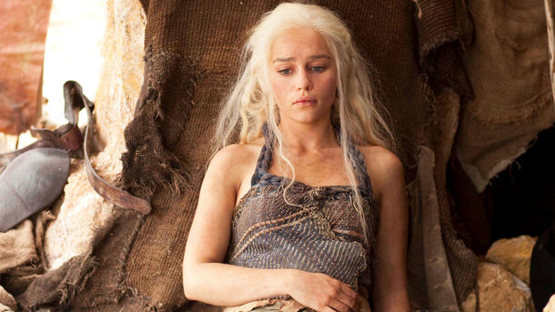 Emilia Clarke Had a Terrible Time Fighting for Her Right to Stay Dressed in Game of Thrones Emilia Clarke Had a Terrible Time Fighting for Her Right to Stay Dressed in Game of Thrones