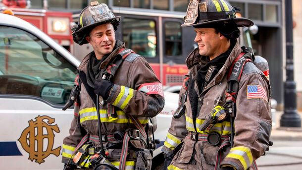 Chicago Fire: Real Firefighter Reveals What the Show Gets Right and Wrong Chicago Fire: Real Firefighter Reveals What the Show Gets Right and Wrong