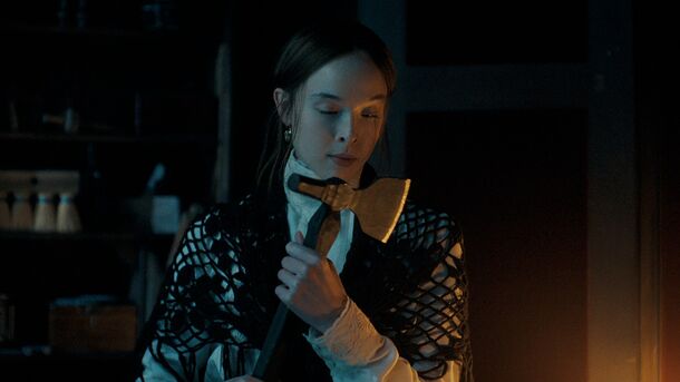Sarah Paulson plays Aileen Wuornos in the Lizzie Borden season of Netflix's Monster