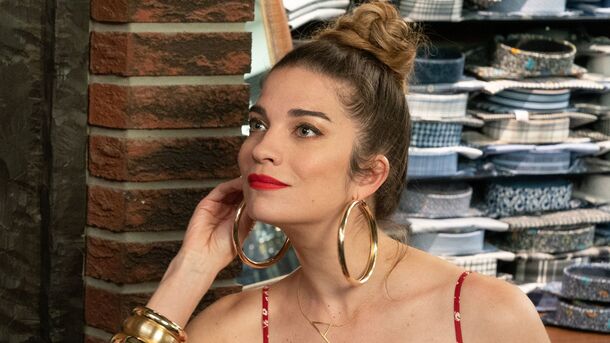 Schitt's Creek's Annie Murphy's Pre-Alexis Backstory Is Way More Tragic Than You'd Expect Schitt's Creek's Annie Murphy's Pre-Alexis Backstory Is Way More Tragic Than You'd Expect