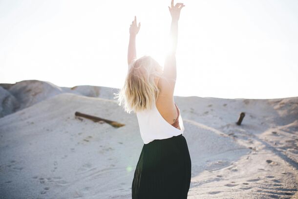 The Foundation of Love: 5 Essential Traits of a Woman Who Builds Healthy, Lasting Relationships