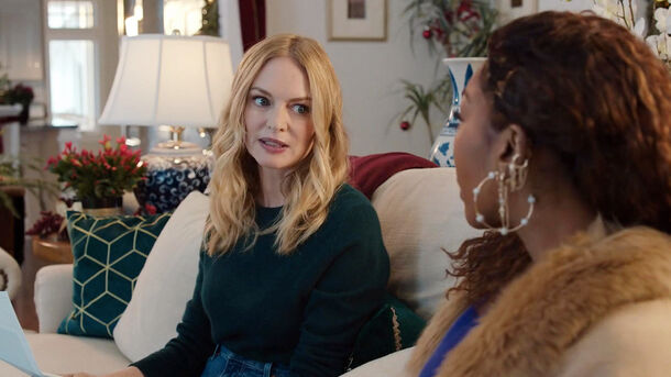 This Christmas Rom-Com is #1 on Netflix's Top 10 Despite Abysmal Rotten Tomatoes Score This Christmas Rom-Com is #1 on Netflix's Top 10 Despite Abysmal Rotten Tomatoes Score