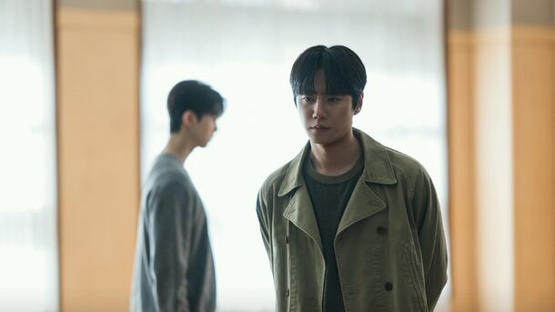 Who dies in Four Hands Two Sonatas? The gunshot is in episode 1 — the victim, and who fired, take the rest of the drama