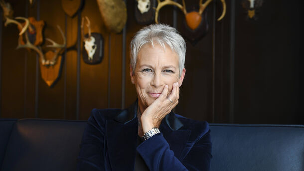 Jamie Lee Curtis Won't Attend Oscars Dinner For Most Relatable Reason Ever Jamie Lee Curtis Won't Attend Oscars Dinner For Most Relatable Reason Ever