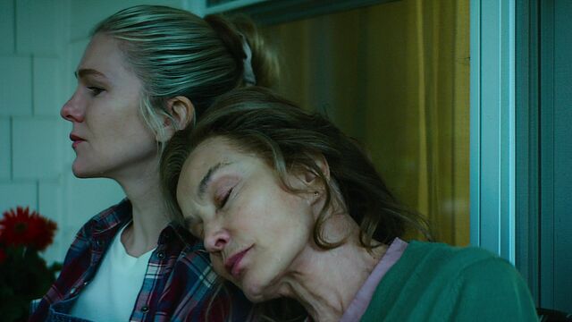 Jessica Lange's first answer about returning to AHS was 'Christ, no' — Ryan Murphy's winning argument took one word