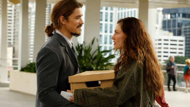 Paramount+'s New Show Starring Phoebe Tonkin Is a Charming Rom-Com We All Needed