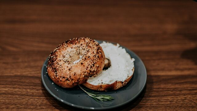 Ditch the Toast! How to Make Authentic New York-Style Bagels That Beat Any Sandwich