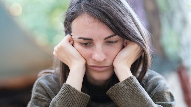Why Am I Not Attractive? A Psychologist Explains the Roots of Low Self-Esteem
