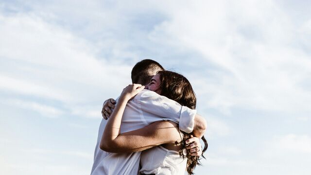 Forget Expensive Gifts: For These 4 Zodiac Signs, Attention Is the Ultimate Love Language