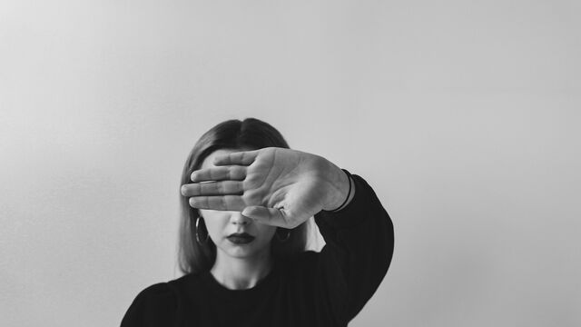 "Oh, It’s Just Luck": Why You Can’t Take a Compliment and How to Stop Deflecting Praise