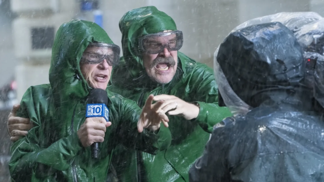 This HBO Crime Comedy With 'Stranger Things' Star Is the Most Addictive New Show of the Season