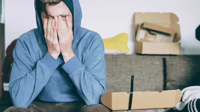 Feeling Overwhelmed? Here Are 7 Expert Strategies to Keep Your Head Up When Things Go Wrong