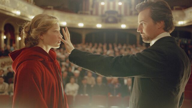 If You Loved 'Now You See Me', Here're 8 More Crime Thrillers With Jaw-Dropping Twists