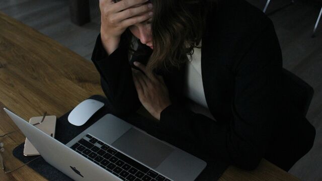 Is It a Midlife Crisis? 5 Warning Signs You Shouldn't Ignore
