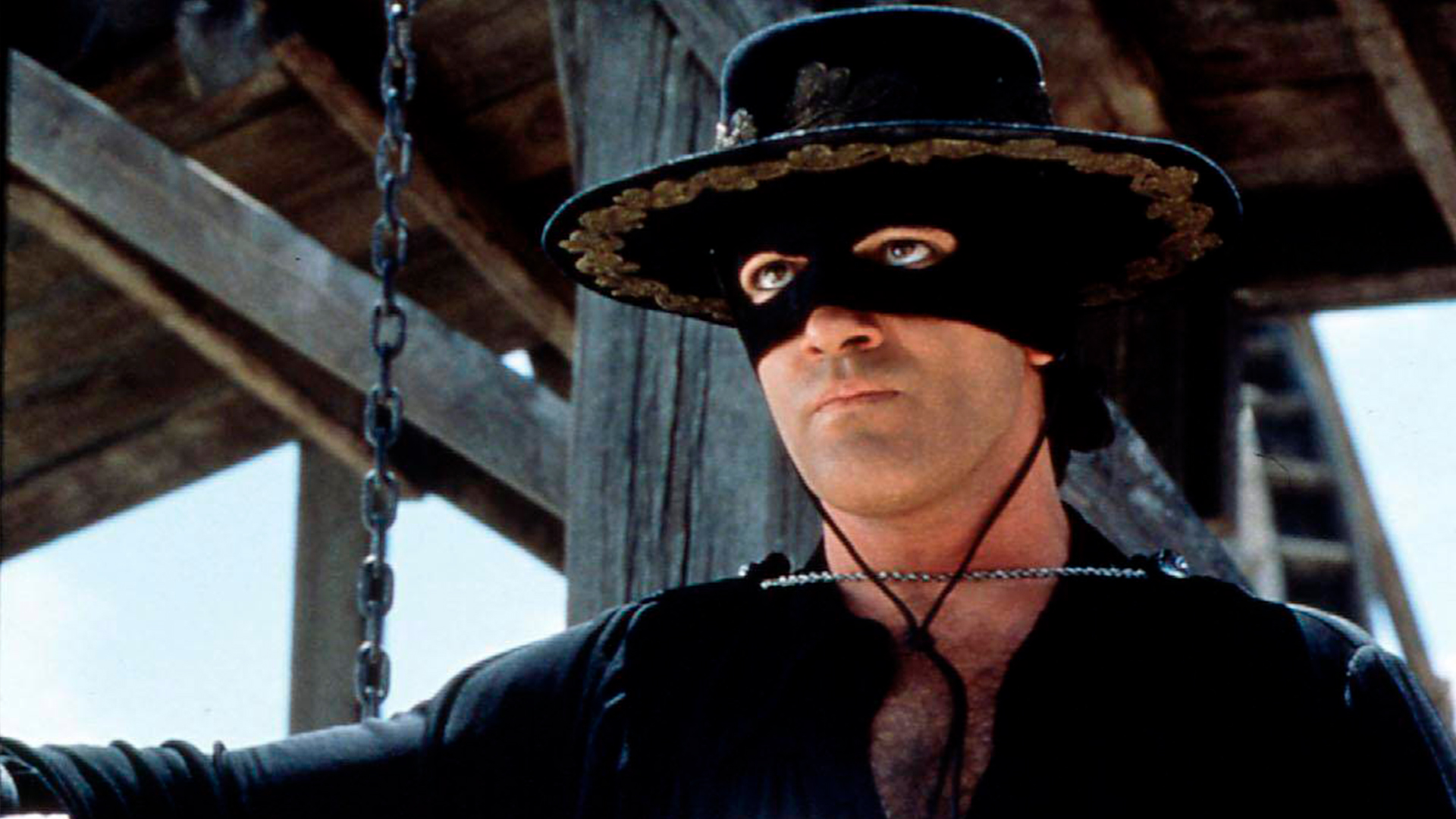 The Mask of Zorro' at 25: Antonio Banderas recalls Steven Spielberg's  prescient words on set of 1998 blockbuster : r/movies