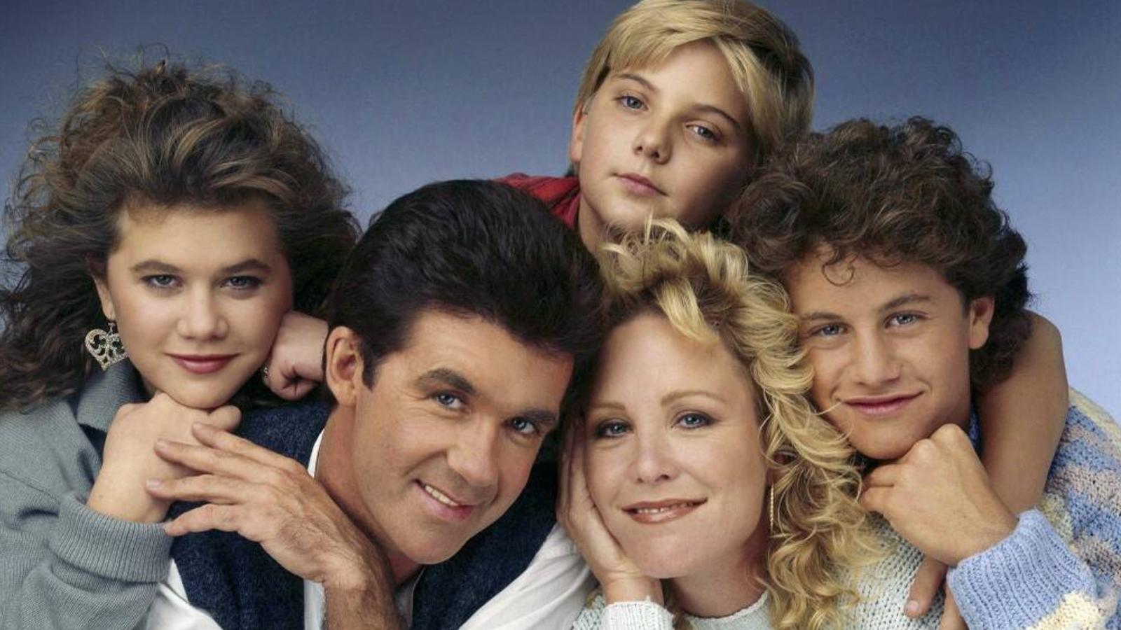 15 Vintage '80s Shows That Are More Binge-Worthy Than Today's Hits - image 10