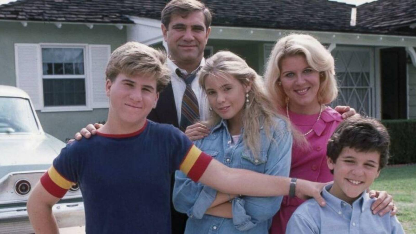 15 Vintage '80s Shows That Are More Binge-Worthy Than Today's Hits - image 9