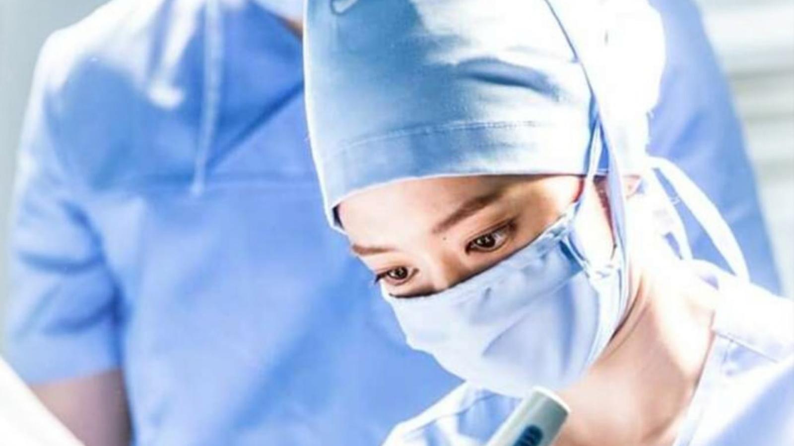 Forget Grey's Anatomy, These 10 Medical K-Dramas Are Better - image 7