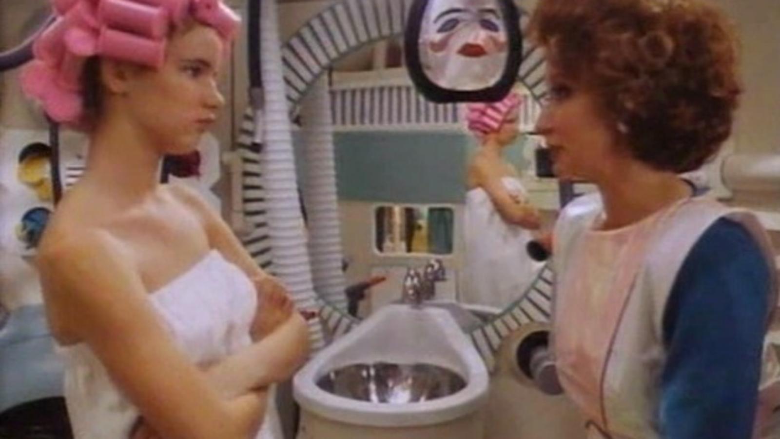 10 Films That Prove Life Was Just as Weird Before Smartphones - image 6