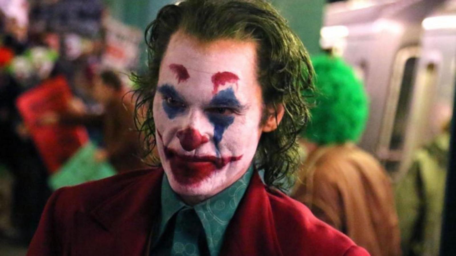 12 Outrageous Stories Behind Hollywood's Most Iconic Roles - image 9