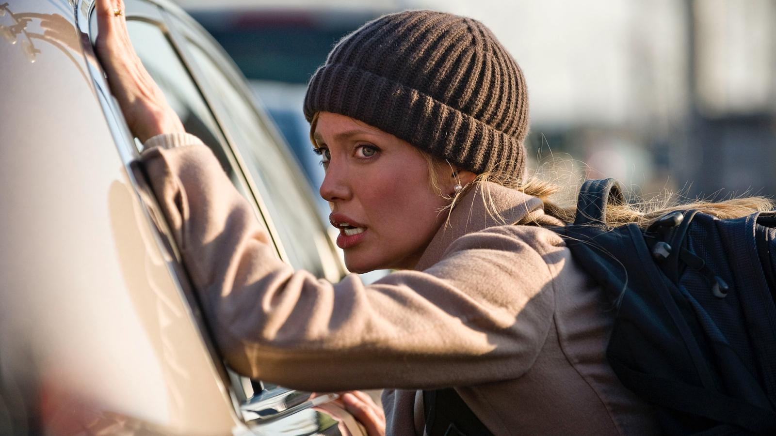 15 Action Films with Female Leads Who Stole the Show - image 3