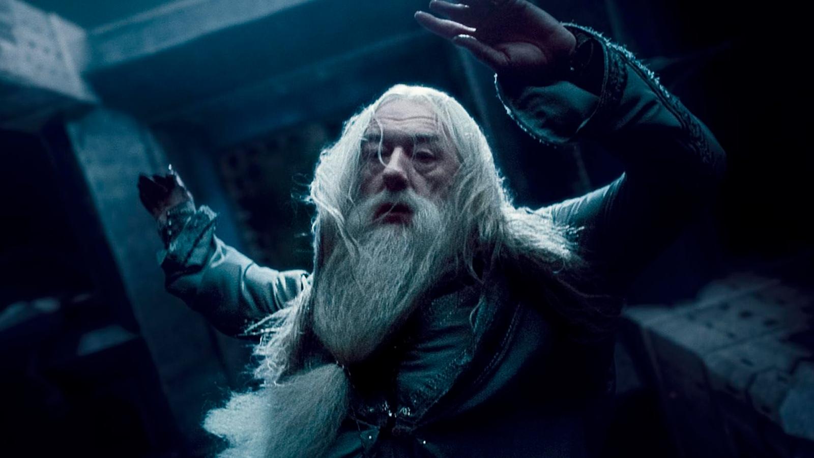 Albus Dumbledore Could Easily Avoid Death and Save Wizarding World: It Was a Matter of One Spell - image 1