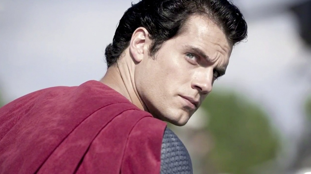 Henry Cavill Entered Childish Frenzy After Booking His Iconic Superman Gig - image 3