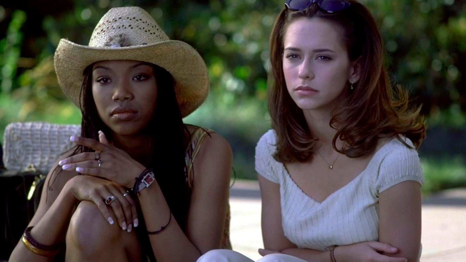 5 Best Non-Final Girls Who Could Have Done It Better Than the Leads, Ranked - image 2