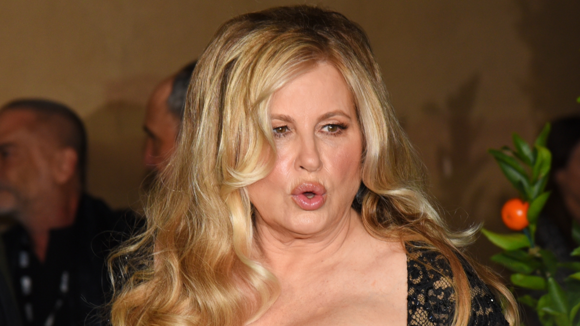 Jennifer Coolidge Almost Bowed Out Of White Lotus For The Most Tanya Reason Possible