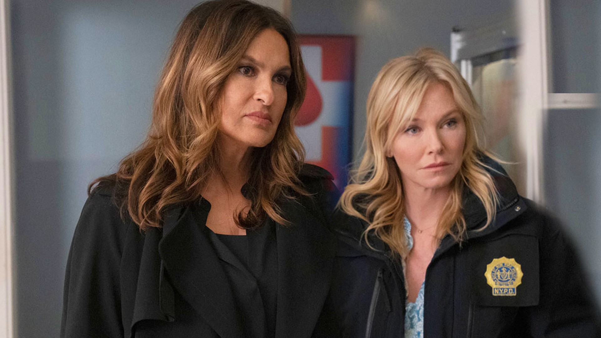 Behind The Scenes Salary Drama That Led to Kelli Giddish Leaving SVU ...