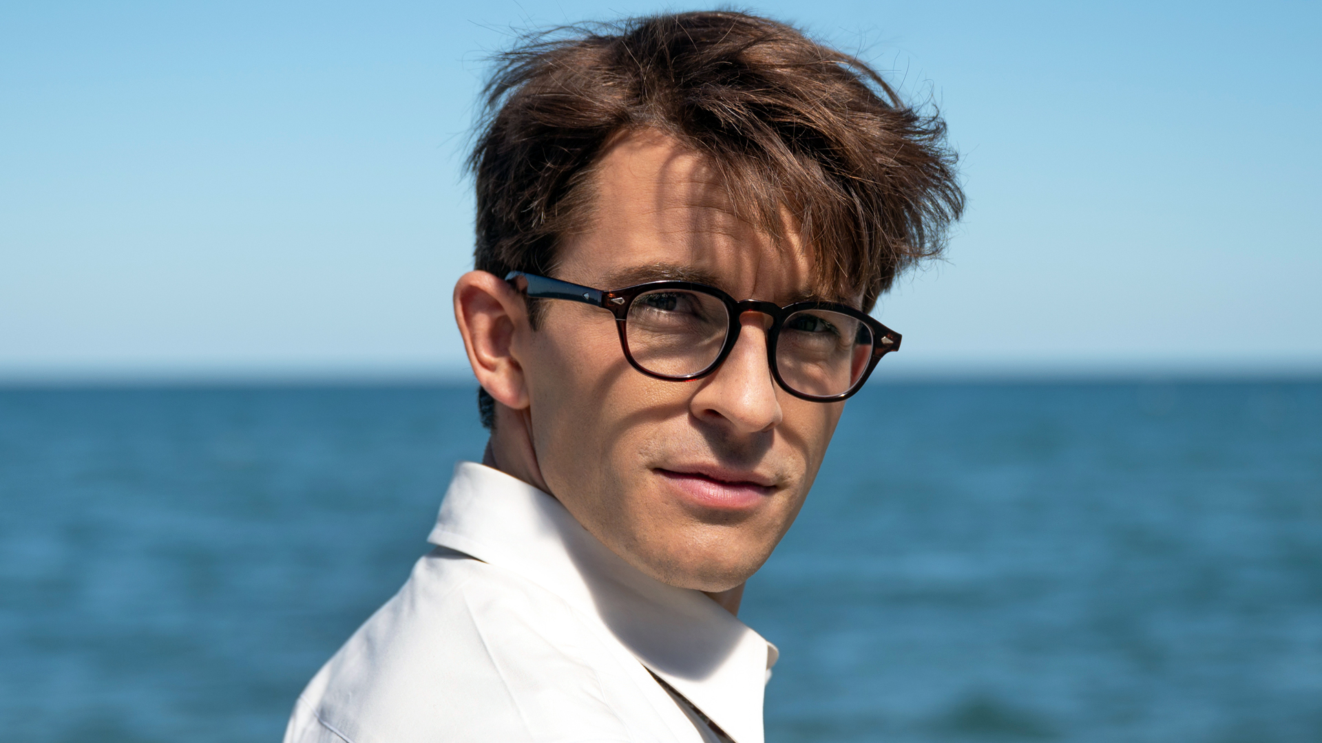 Jonathan Bailey Explains Why Fellow Travelers Is ‘Vital TV’